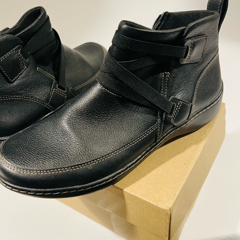 Clarks Women’s Black Leather Strap Boots